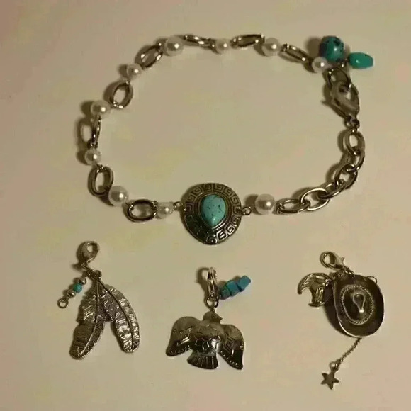Handmade Repurposed Single Strand Turquoise,Pearl, and Silver Toned - Picture 3 of 8